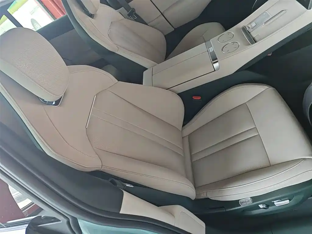 Xiaomi Auto Xiaomi YU7 2025 Extended Range AWD Pro фото 25