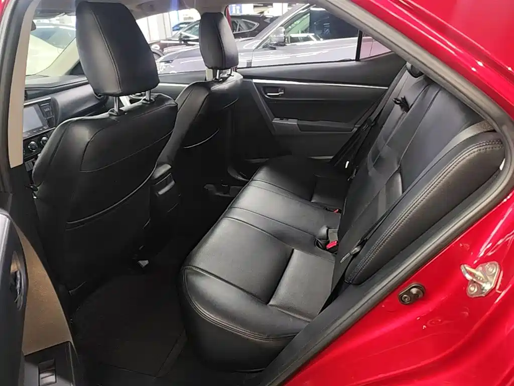 Toyota Levin 2017 Facelift 185T CVT Elite (China V) фото 17