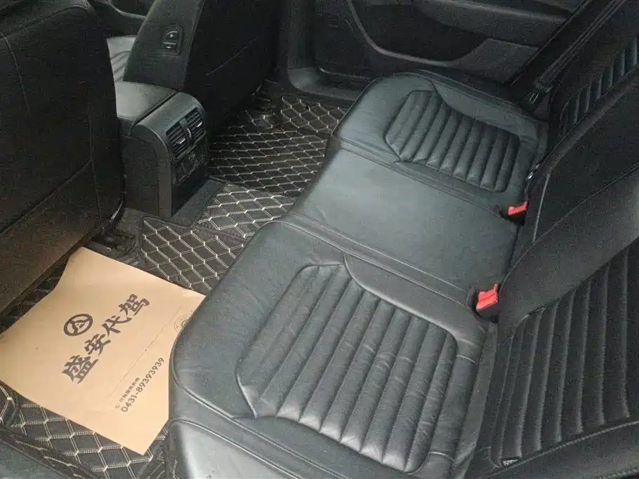 Volkswagen Magotan 2012 Facelift 1.8TSI Leading фото 11