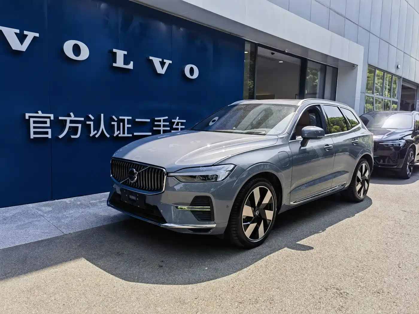 VOLVO XC60 PLUG-IN HYBRID 2024