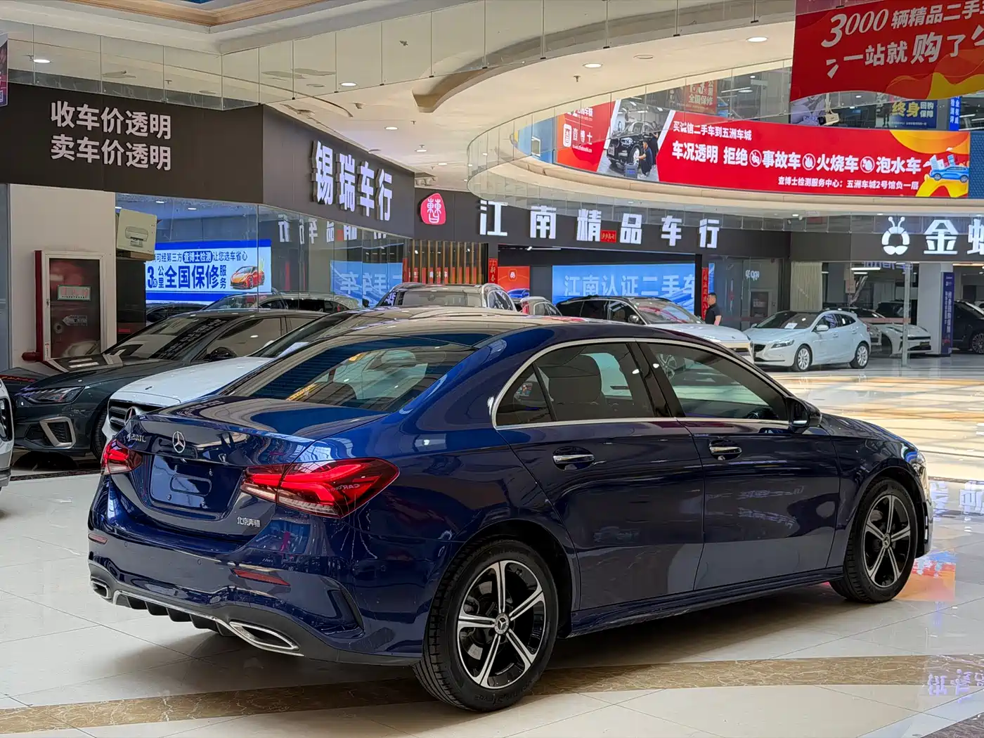 Mercedes-Benz A-Class 2022 A 200 L Sport Sedan Style фото 3
