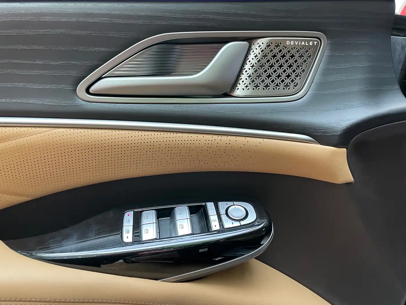 Denza D9 2025 Model DM-i Smart Drive Edition 1020 AWD Flagship фото 17