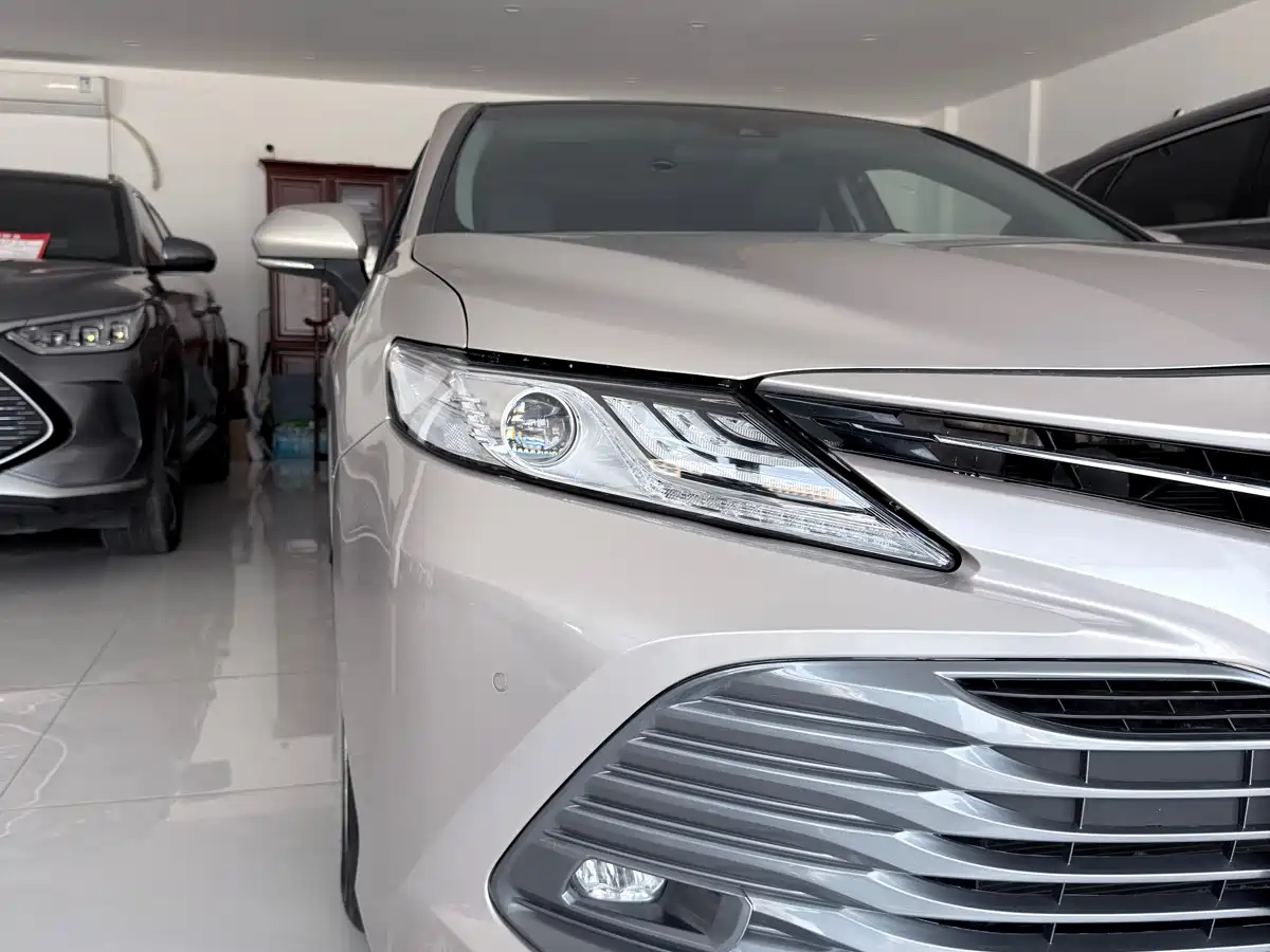 Toyota Camry 2019 Facelift 2.5G Luxury Edition фото 14