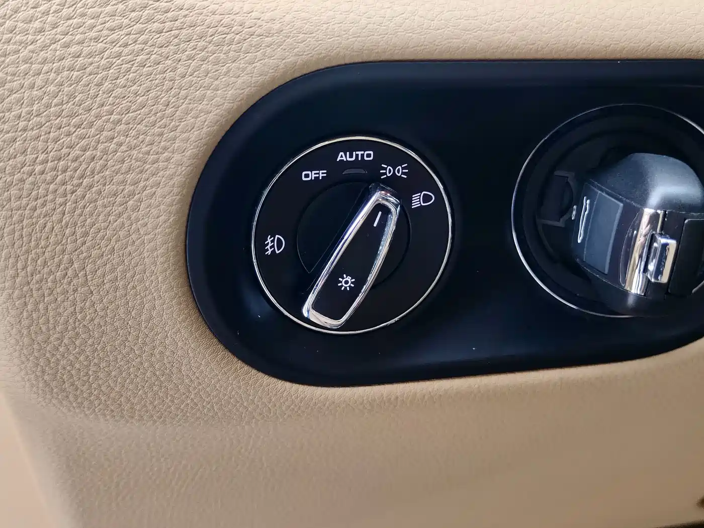 Porsche Macan 2017 Macan 2.0T фото 28