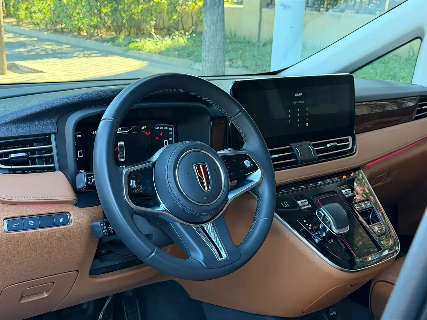 Hongqi HQ9 PHEV 2025 2024 Model 2.0T AWD Luxury Edition
