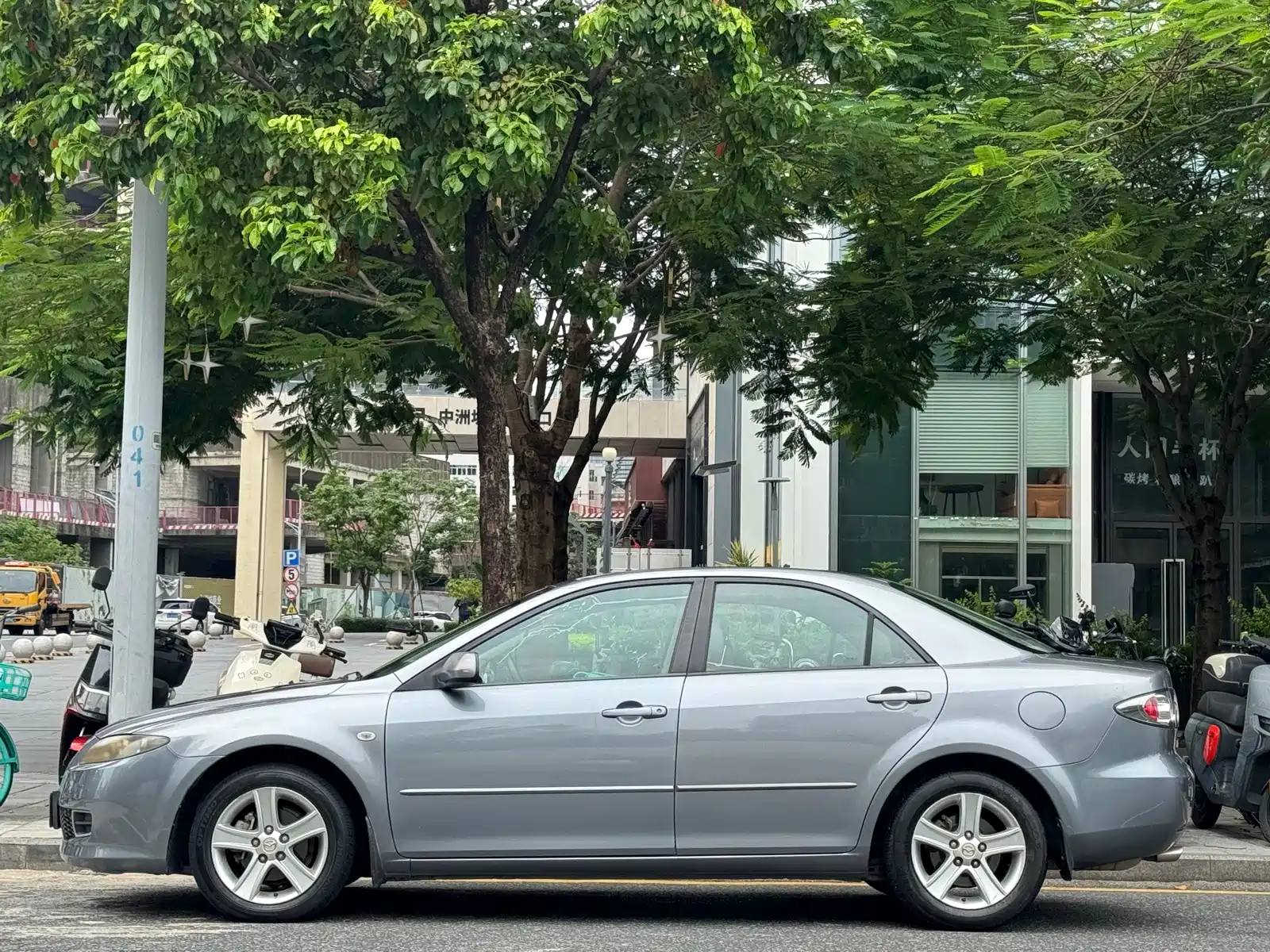 Фото 4 - Mazda 6