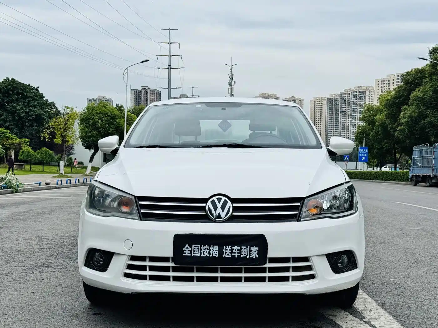 Volkswagen Jetta 2013 1.6L Manual Comfort фото 2