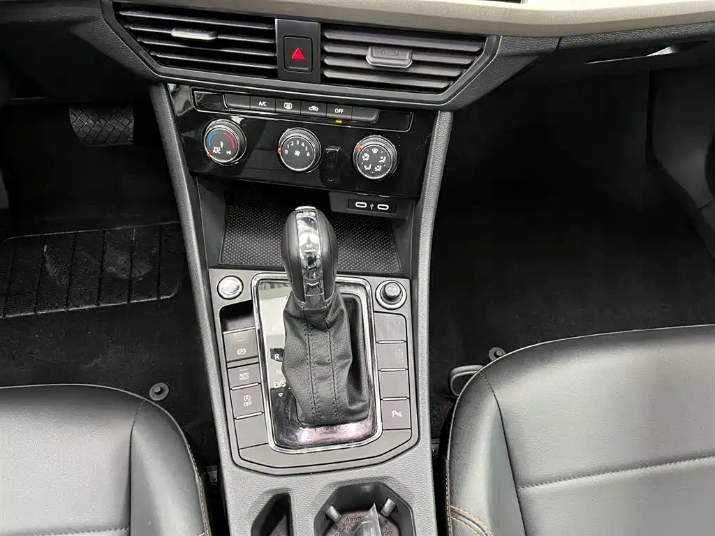 Volkswagen Bora 2023 200TSI DSG Smart PRO Edition фото 5