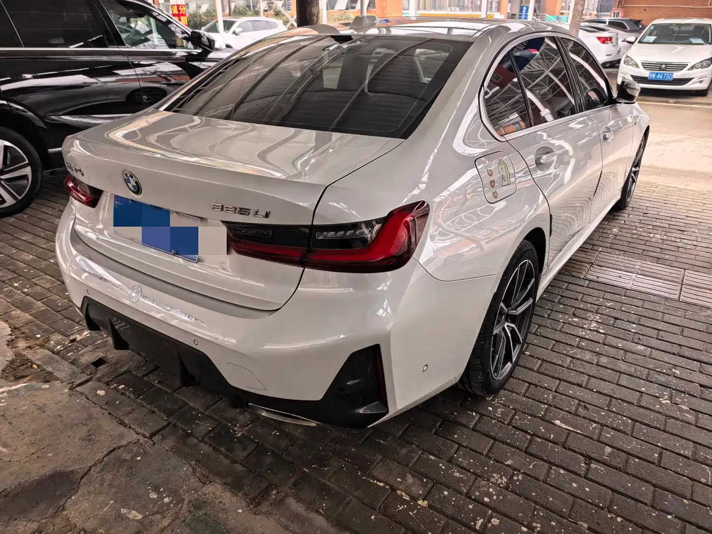 BMW 3 Series 2023 325Li M Sport Package фото 13