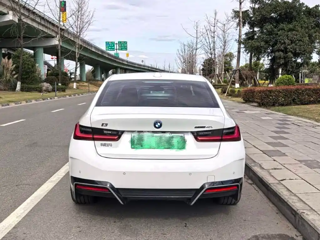 BMW i3 2025 eDrive 40 L Shadow Night Package фото 9