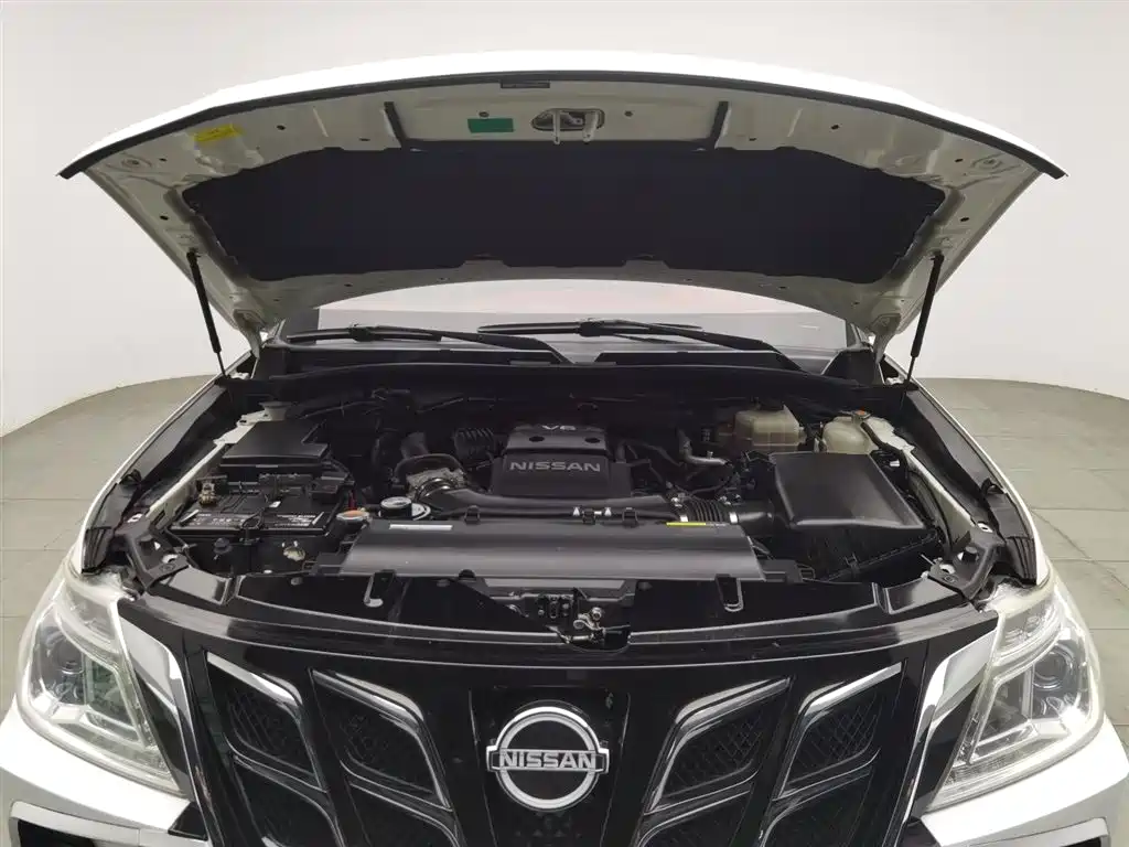 Nissan Patrol фото 6