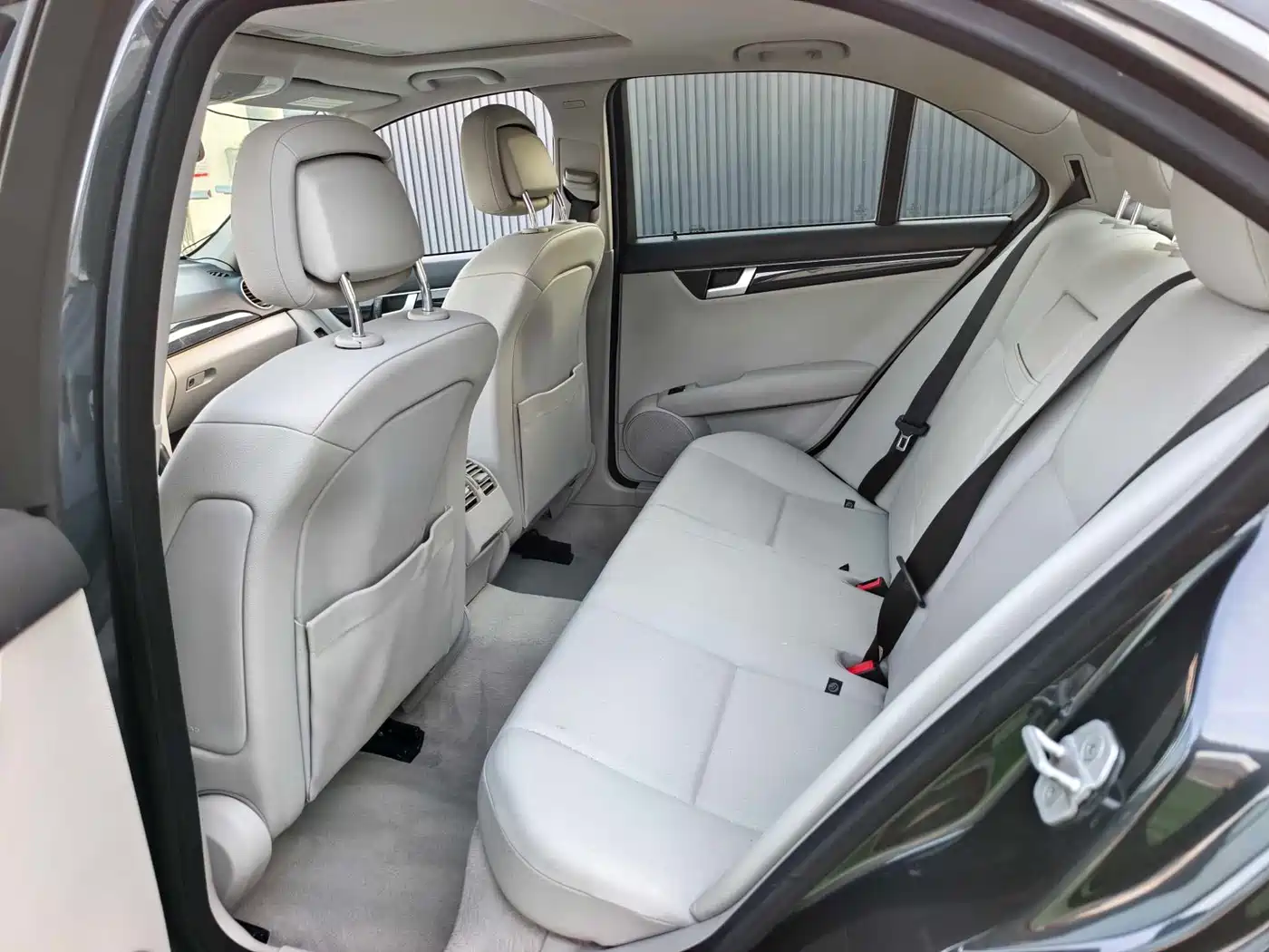 Mercedes-Benz C-Class 2013 Model C 180 CGI Classic фото 6