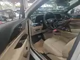 Фото 16 - Cadillac XT5