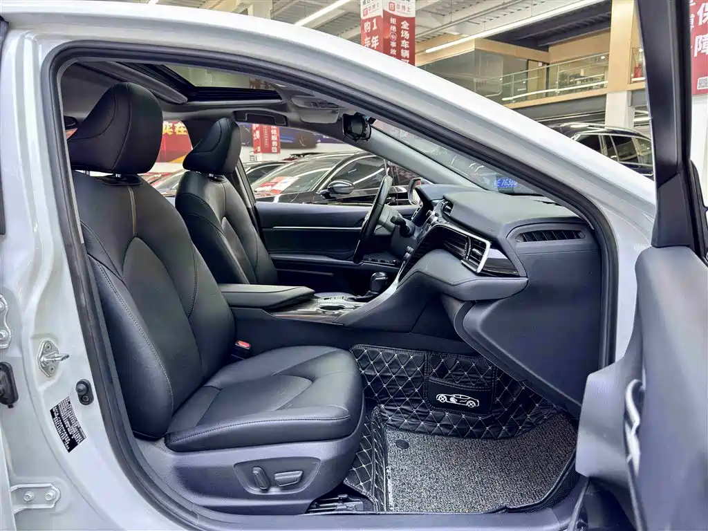 Toyota Camry 2019 2.0G Luxury Edition China VI фото 8