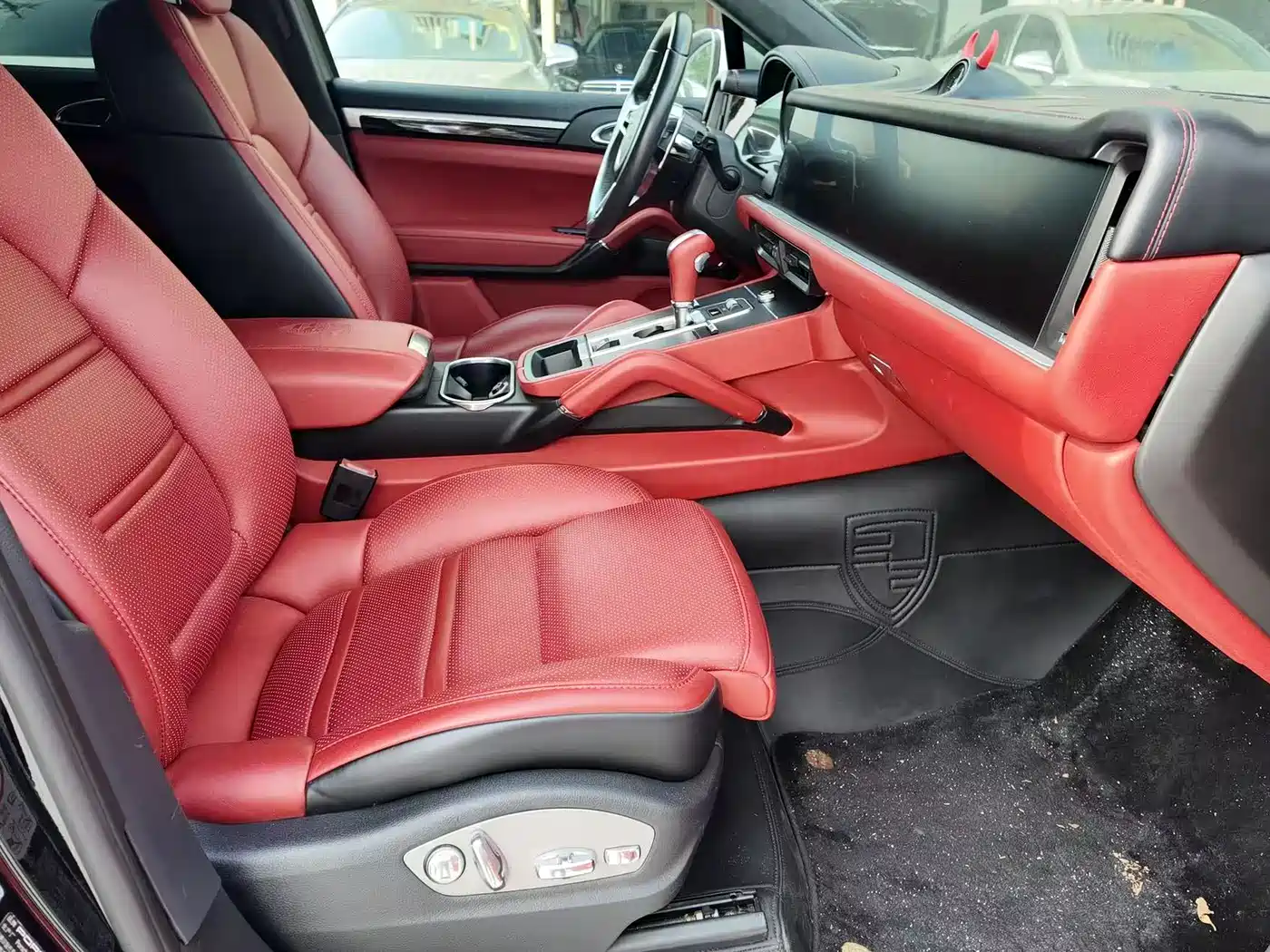 Porsche Cayenne 2011 Cayenne 3.0T фото 3