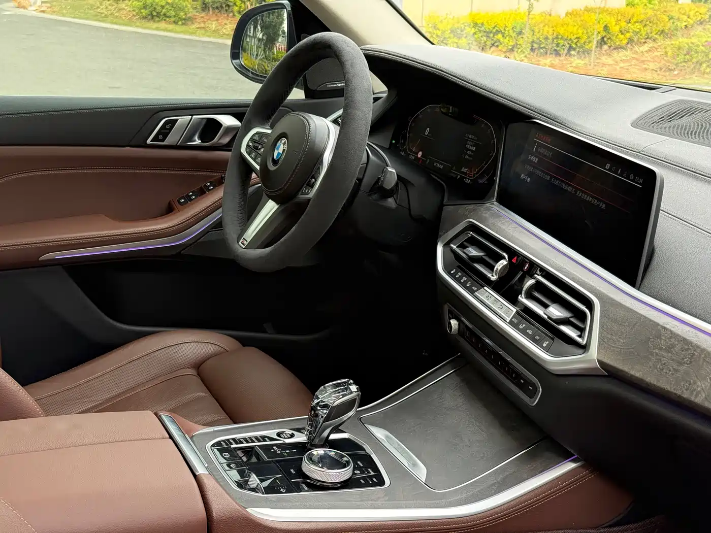 BMW X5 (Import) 2021 xDrive40i Exclusive M Sport Package фото 37