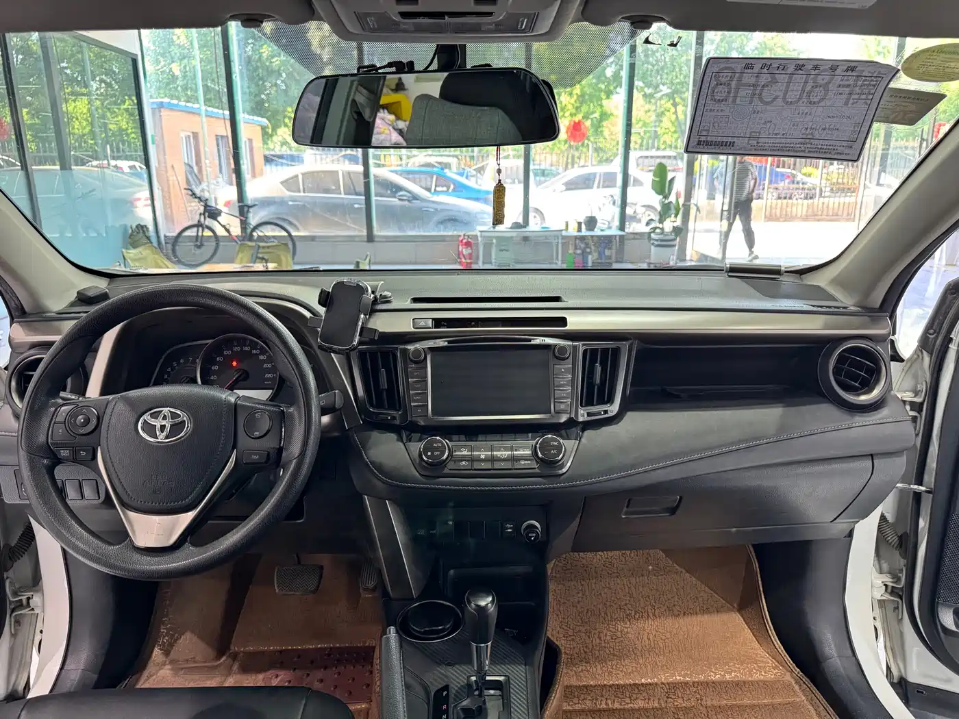 Toyota RAV4 Rongfang 2015 2.0L CVT 2WD Trend Edition фото 9