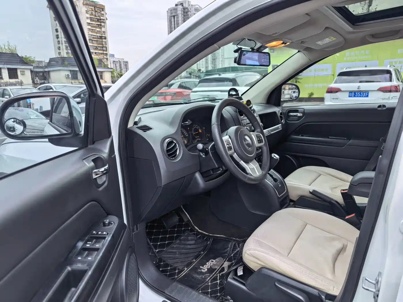 Jeep Compass (Import) 2015 2015 2.0L 2WD Sport