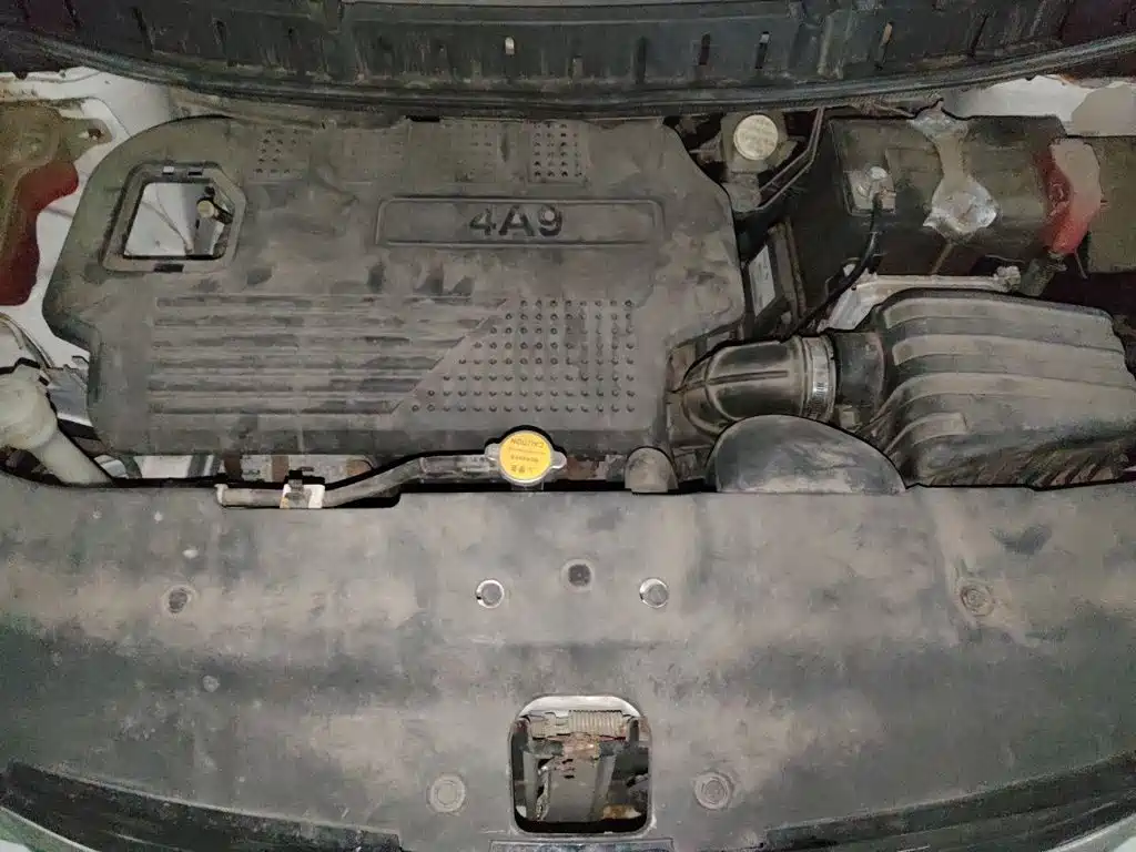 Dongfeng Fengxing Joyear XV 2015 2015 1.6L CVT Comfort