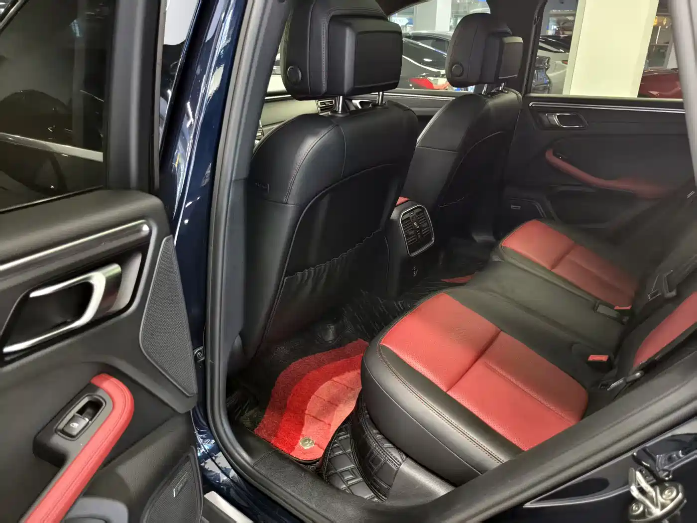 Porsche Macan 2021 Macan 2.0T фото 7