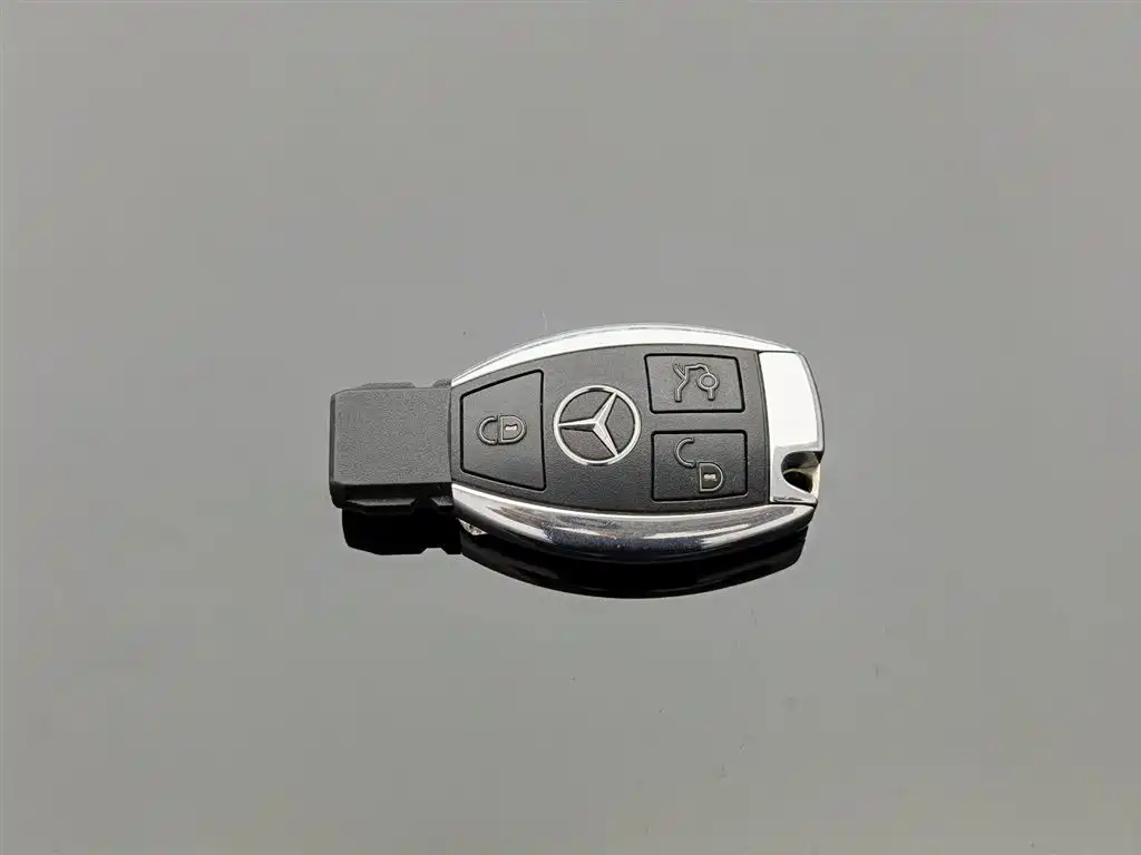 Mercedes-Benz E-Class 2013 E 300 L Fashion фото 19