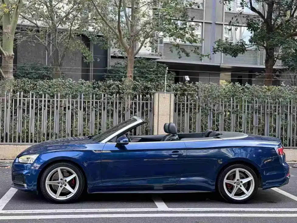 Audi A5 (Import) 2017 Cabriolet 40 TFSI Fashion фото 4