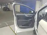 Фото 7 - Ford Edge