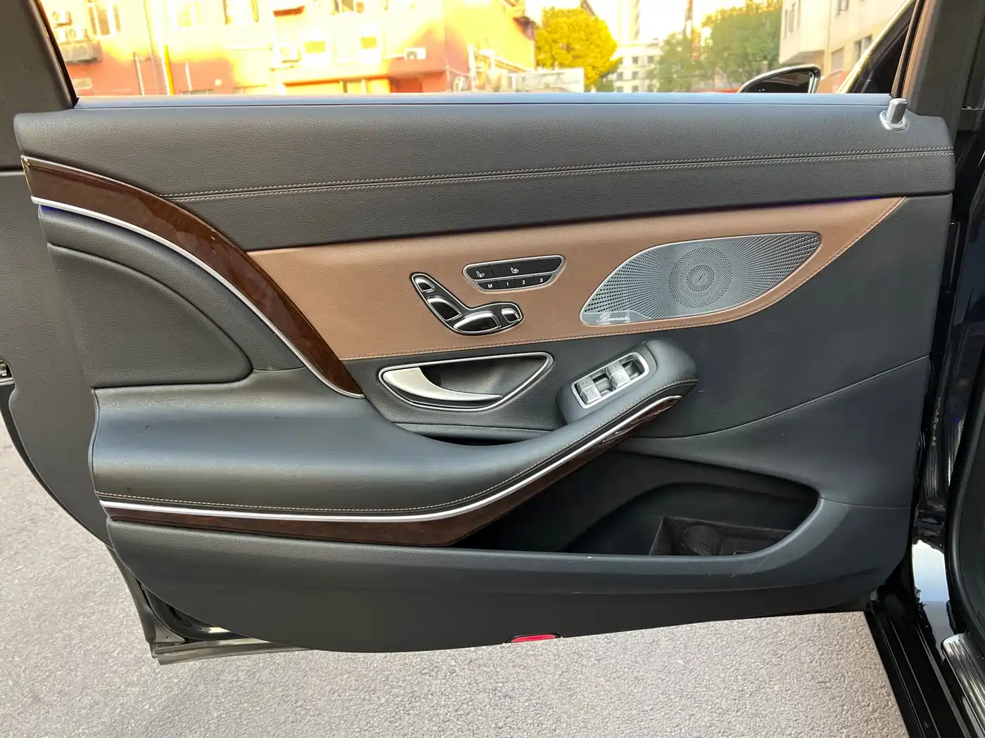 Mercedes-Benz Maybach S-Class 2016 S 400 4MATIC фото 17