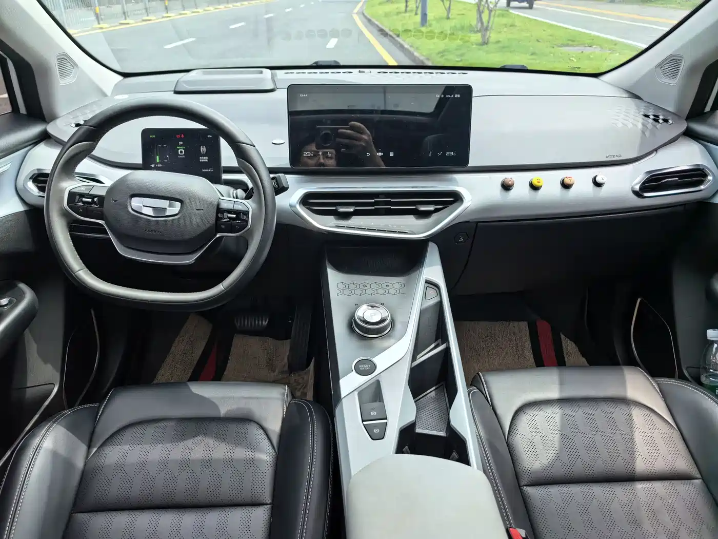 GEELY GEOMETRY C