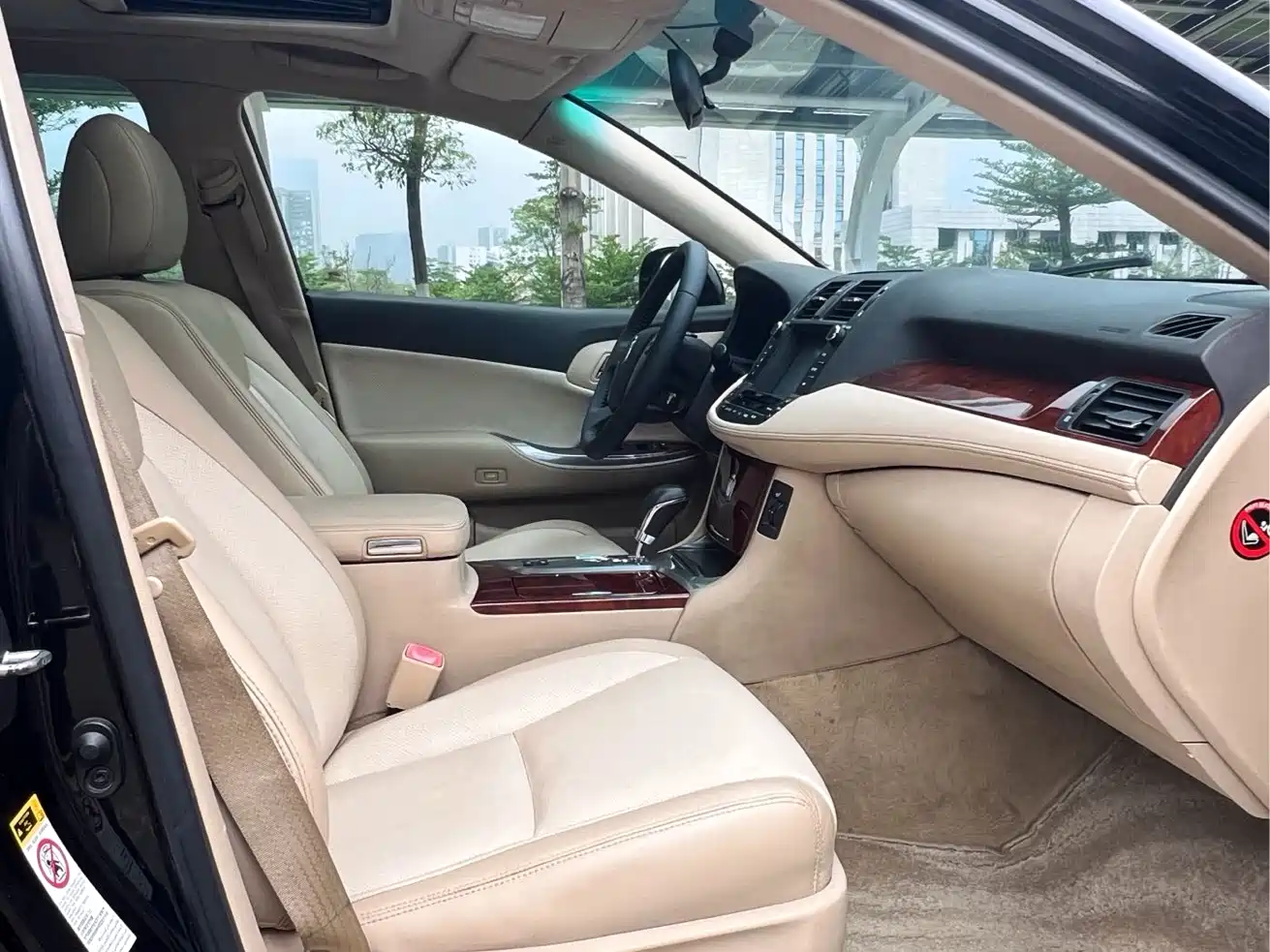 Toyota Crown 2012 2.5L Royal Navigation Edition фото 12