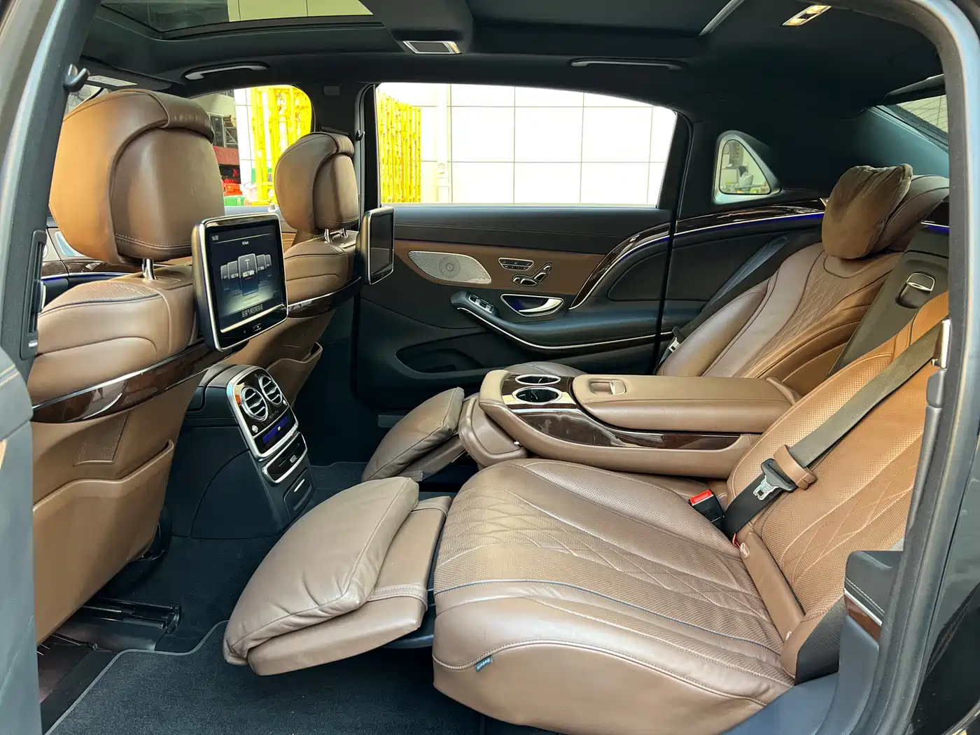 Mercedes-Benz Maybach S-Class 2016 S 400 4MATIC фото 14