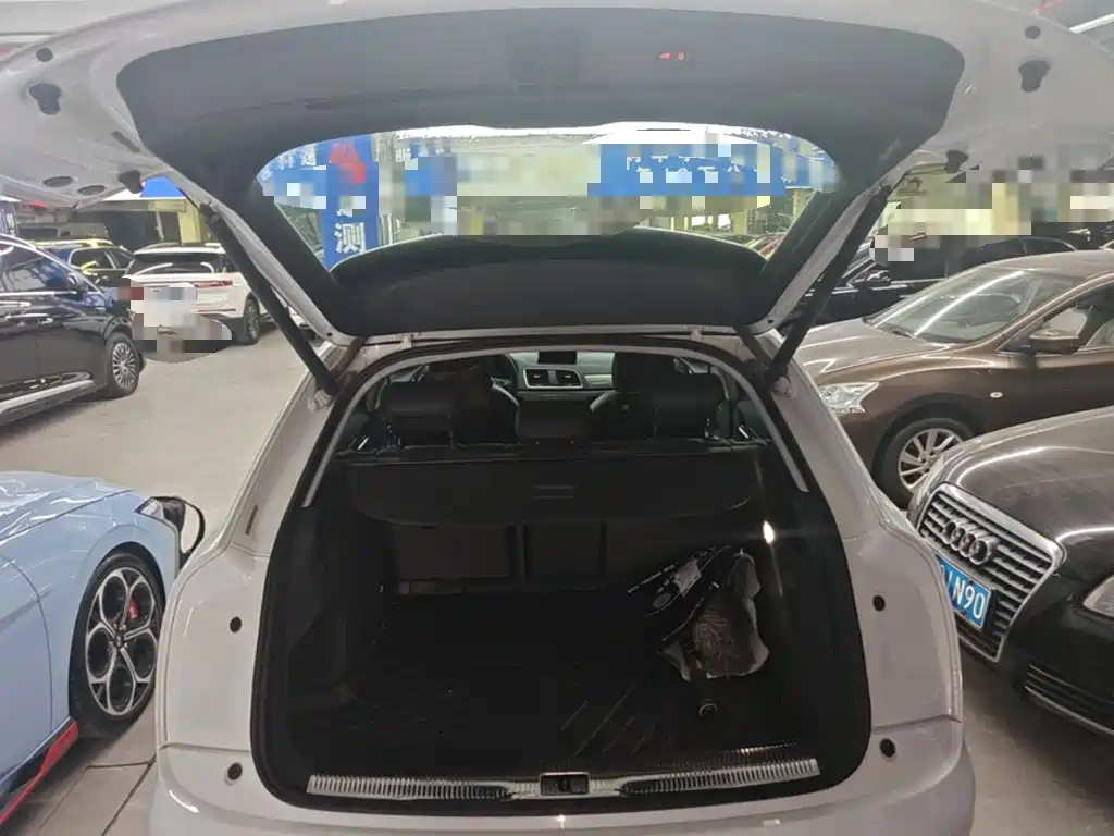 Фото 19 - Audi Q3