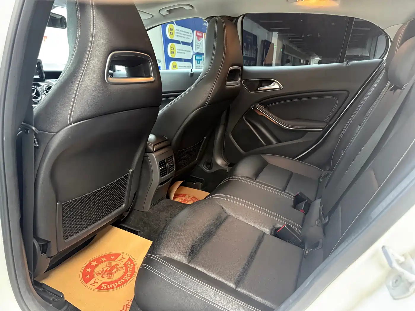 Mercedes-Benz GLA 2015 GLA 200 Dynamic фото 23