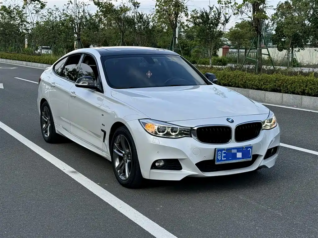 BMW 3 Series GT 2016 320i Design Package фото 3