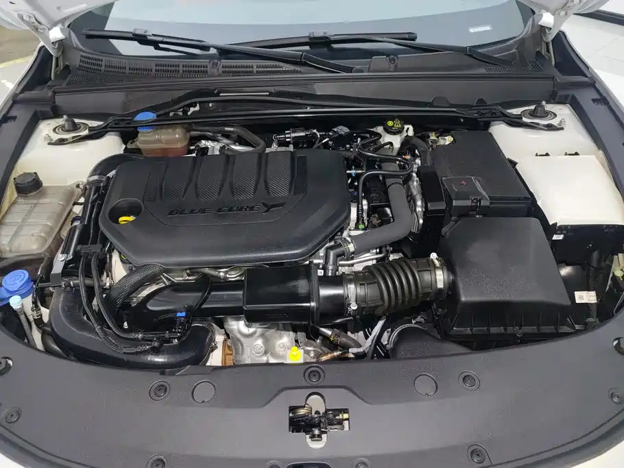 Changan UNI-V 2025 2025 2.0T Sport Version