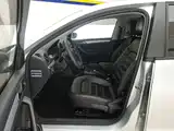 Фото 9 - Volkswagen Jetta