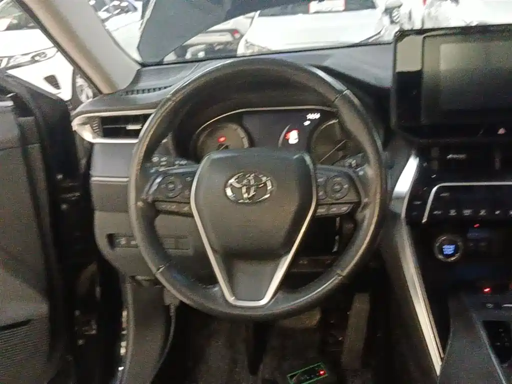 Toyota Lingfang HARRIER 2022 2.0L CVT 2WD Progressive Edition фото 11