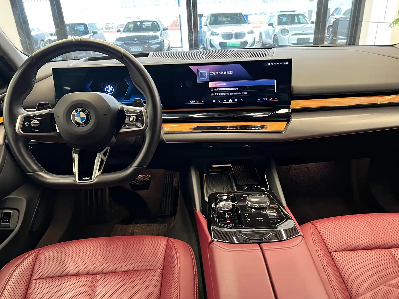 BMW 5 Series 2024 530Li Premium M Sport Package фото 10