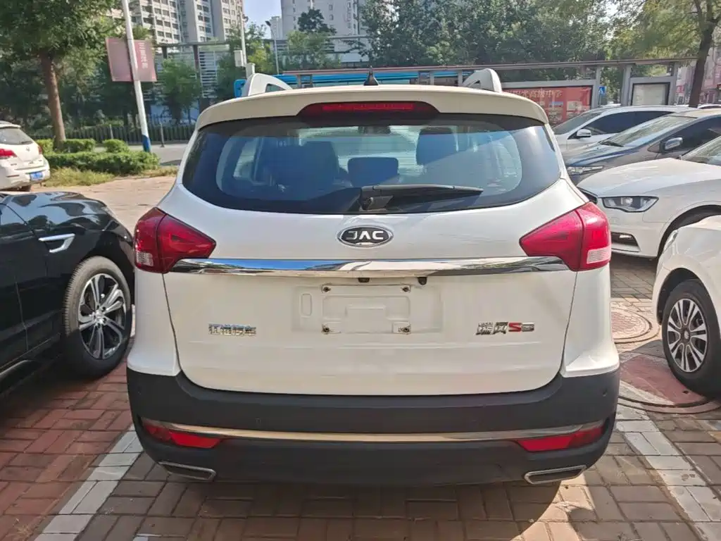 Фото 6 - JAC Refine S3