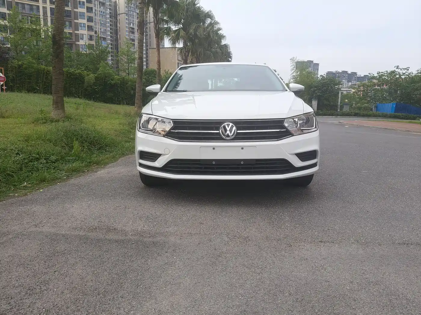 VOLKSWAGEN BORA