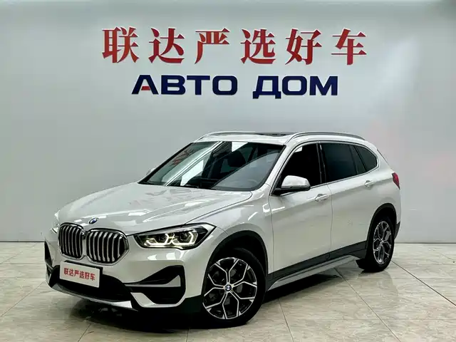 BMW X1 sDrive20Li, Стиль