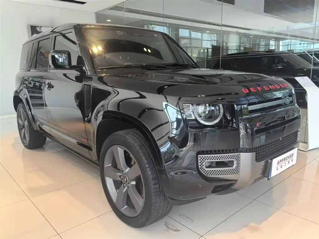 Land Rover Defender 2023 Facelift 110 5.0T V8 фото 3