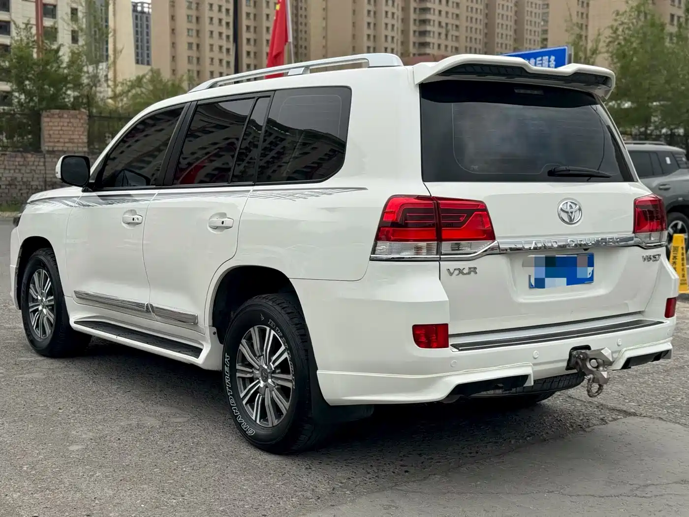 Toyota Land Cruiser 2010 Model 4.7L Automatic VX фото 7