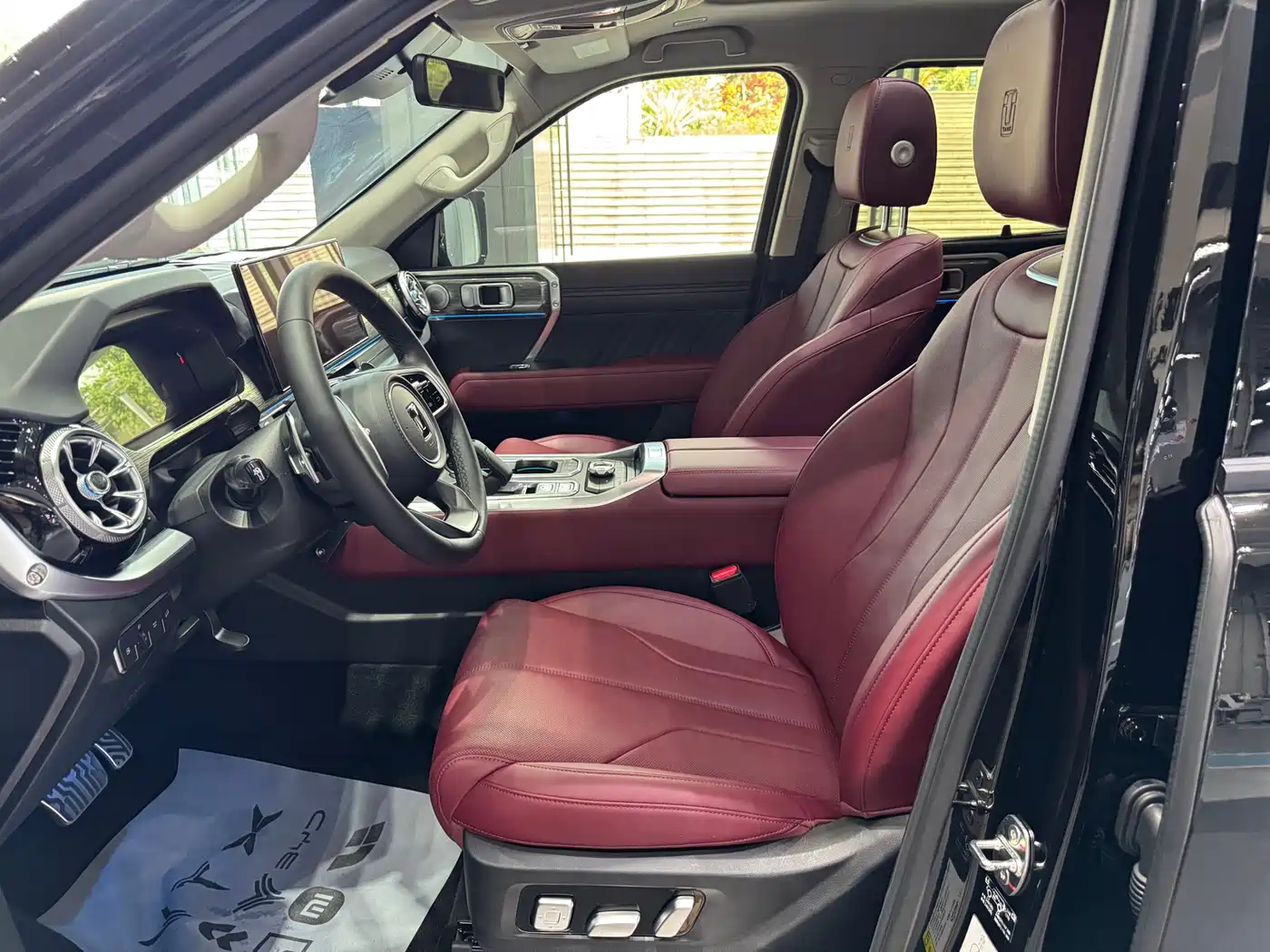 Tank 400 New Energy 2024 Hi4-T Off-Road Edition фото 8