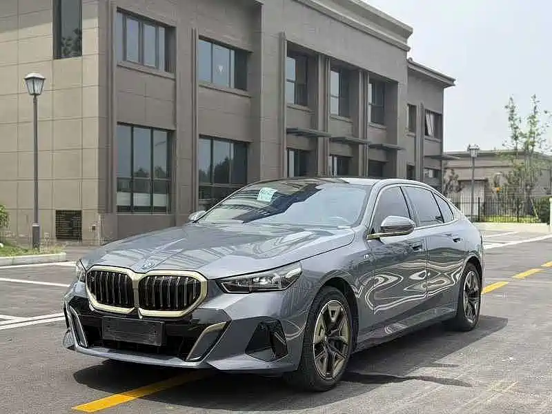BMW i5, 2024 год