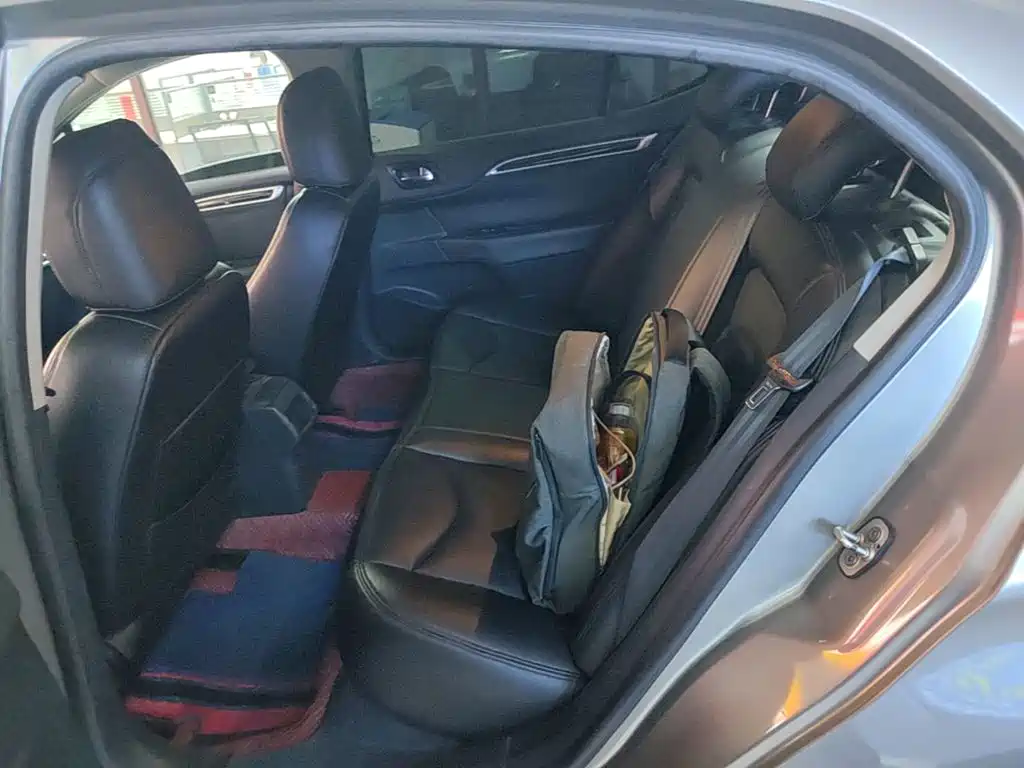 Citroën C4L 2016 2015 1.2T Automatic Luxury Edition
