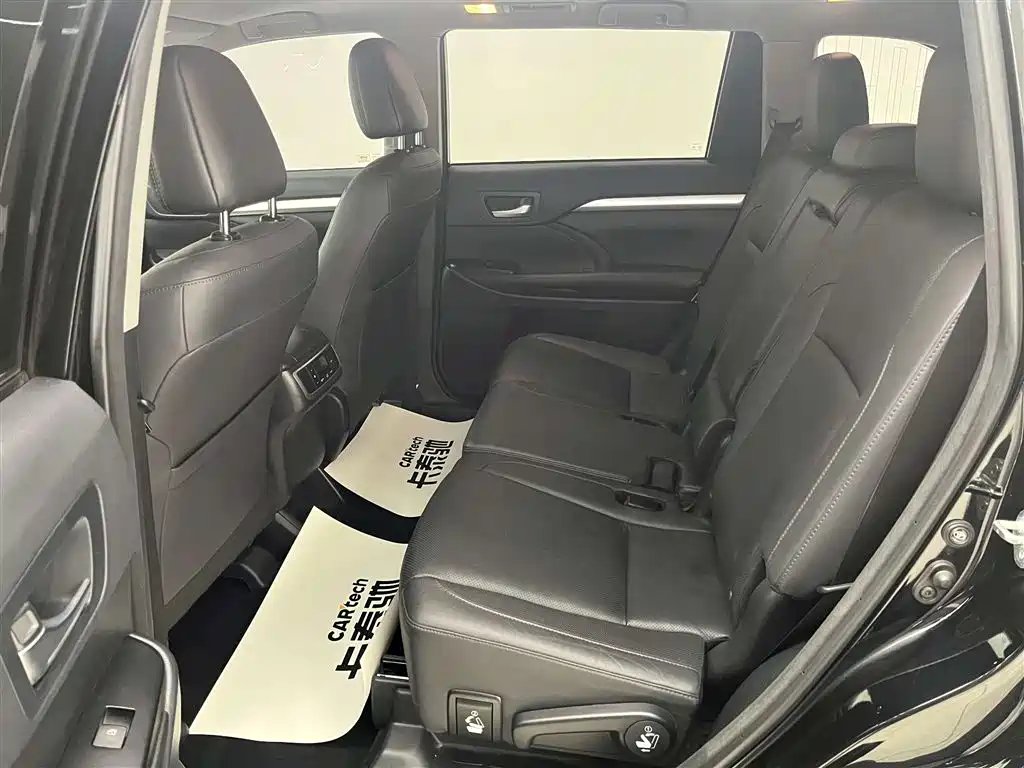 Toyota Highlander 2017 2.0T 4WD Premium 7-Seater фото 14