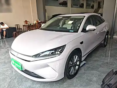 BYD Qin L
