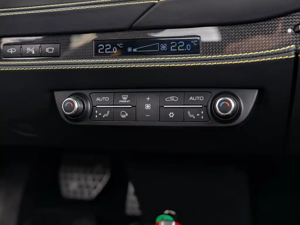 Ferrari F8 2023 2019 Tributo 3.9T V8