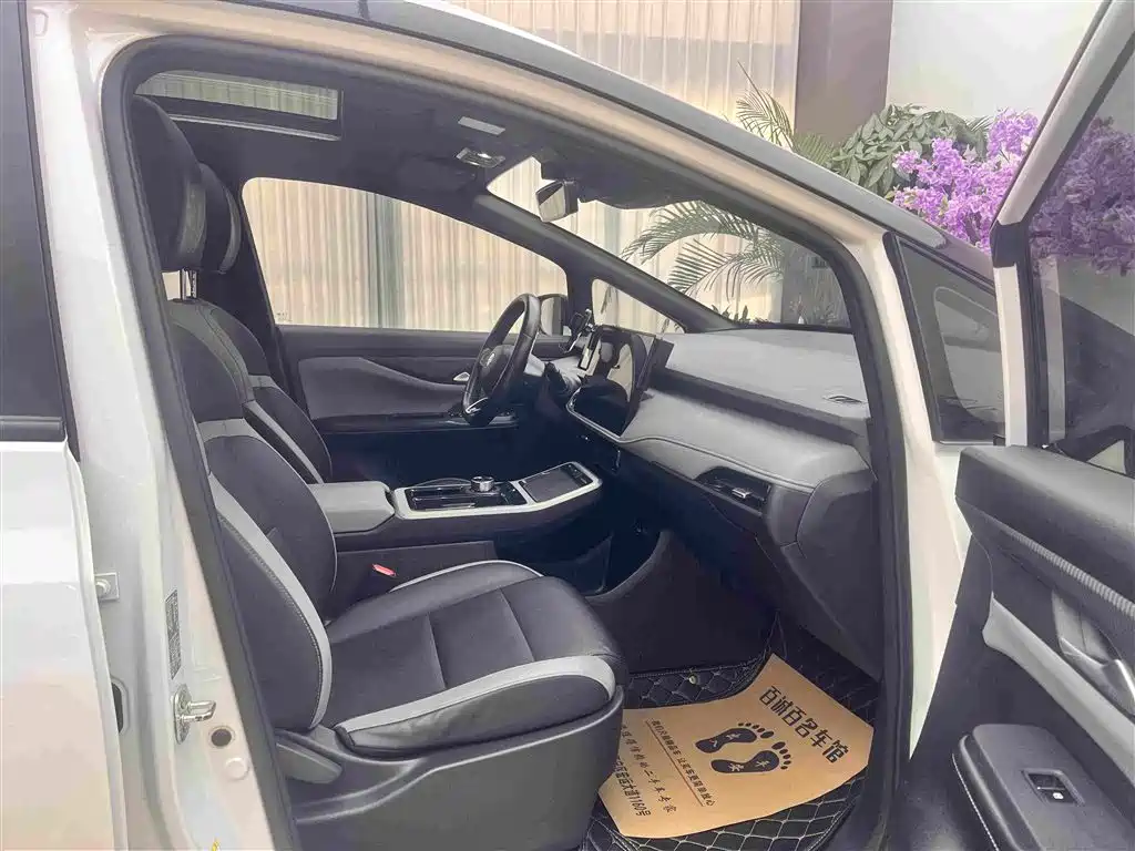 Hycan Auto Hycan Z03 2023 2022 Model 620km Trendy Smart Edition 160kW 76.8kWh
